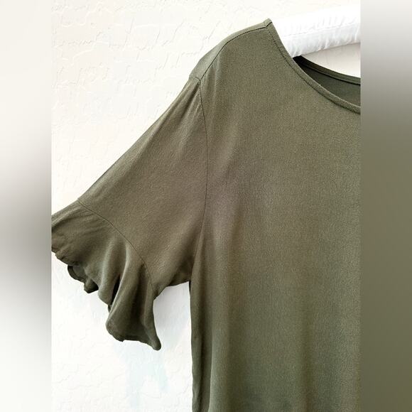 LOFT | Olive Green Flutter Sleeve Blouson Hem Top | Medium - Picture 3 of 7
